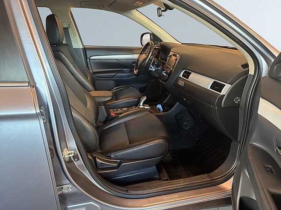 Mitsubishi Outlander 10 of 18