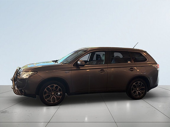 Mitsubishi Outlander 4 of 18