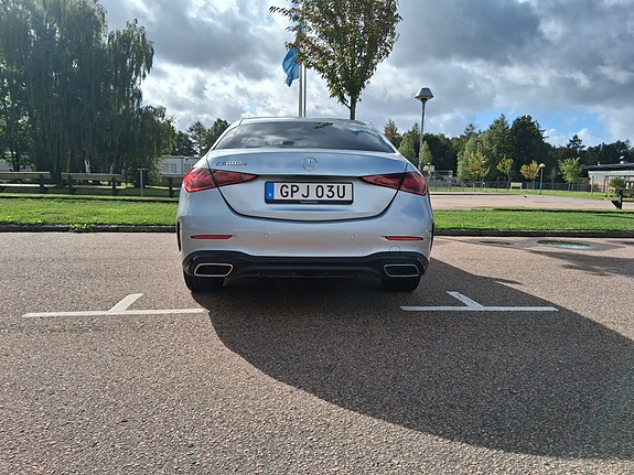 Mercedes-Benz C300 de 9 of 11