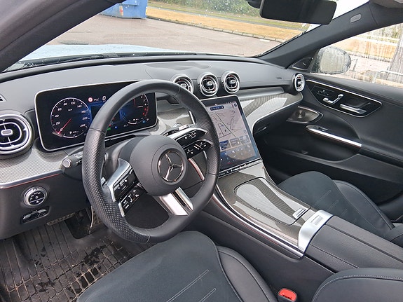 Mercedes-Benz C300 de 5 of 7