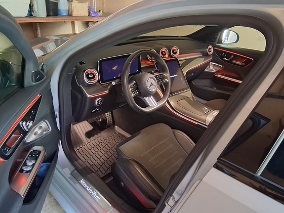 Mercedes-Benz C300 de 8 of 11