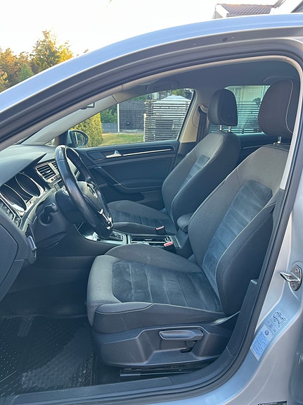 Volkswagen Golf VII 12 of 16