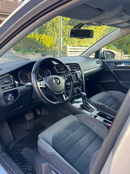 Volkswagen Golf VII 7 of 16