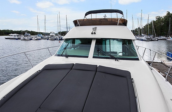 Jeanneau Prestige 42 Fly 12 of 30