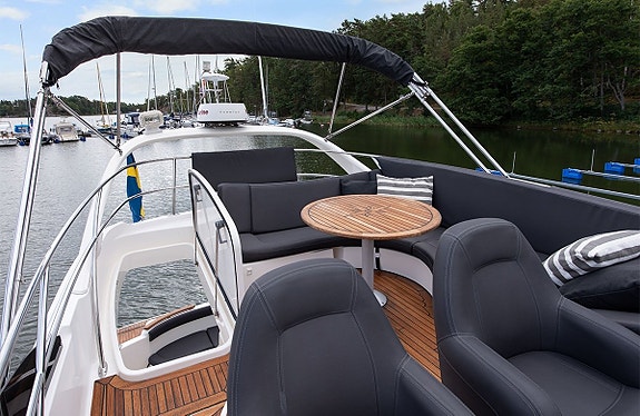 Jeanneau Prestige 42 Fly 17 of 30