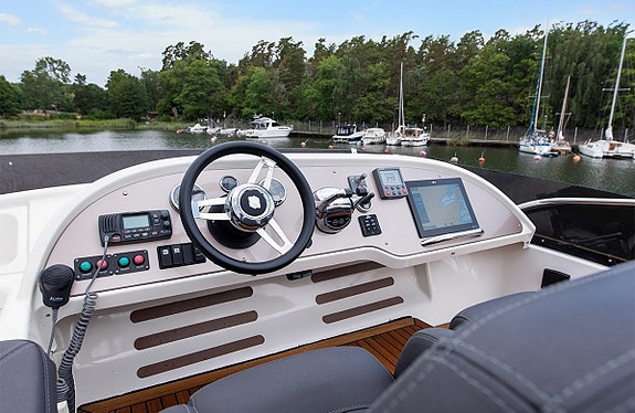 Jeanneau Prestige 42 Fly 18 of 30