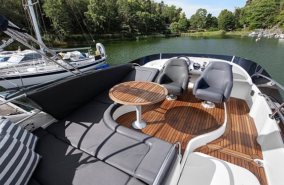 Jeanneau Prestige 42 Fly 14 of 30