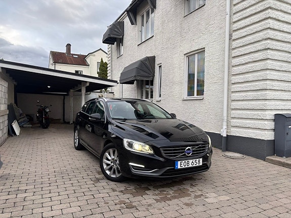 Volvo V60 8 of 28