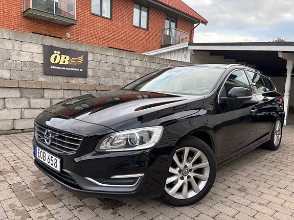 Volvo V60 2 of 28