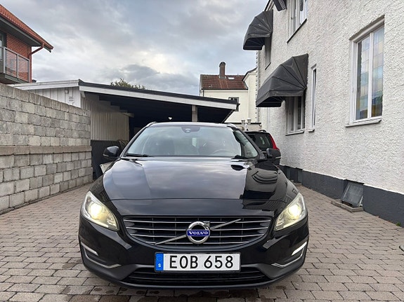Volvo V60 9 of 28