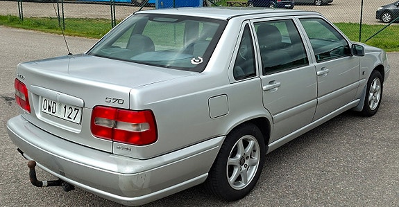 Volvo S70 2 of 7