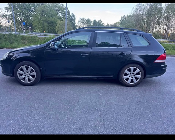 Volkswagen Golf V 3 of 5