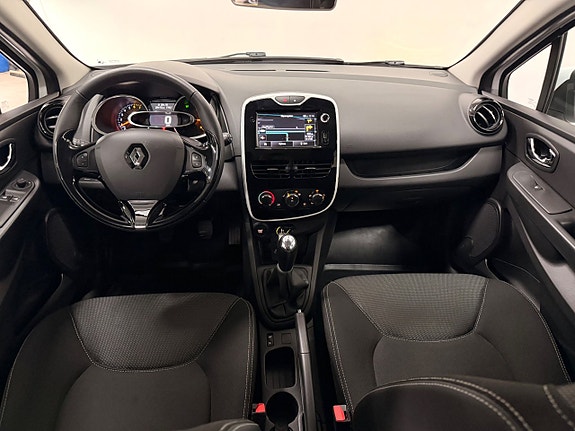 Renault Clio 13 of 27