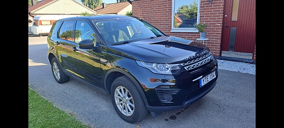Land Rover Discovery Sport 3 of 5