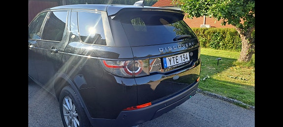 Land Rover Discovery Sport 2 of 5
