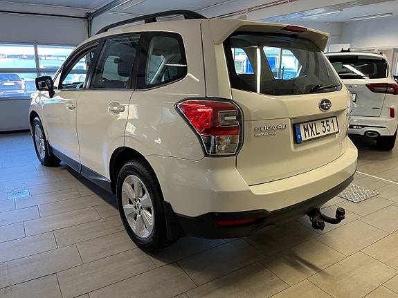 Subaru Forester 4 of 8