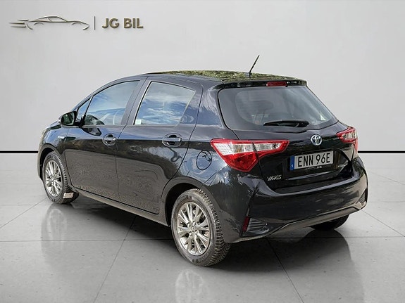 Toyota Yaris 4 of 20