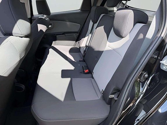 Toyota Yaris 13 of 20
