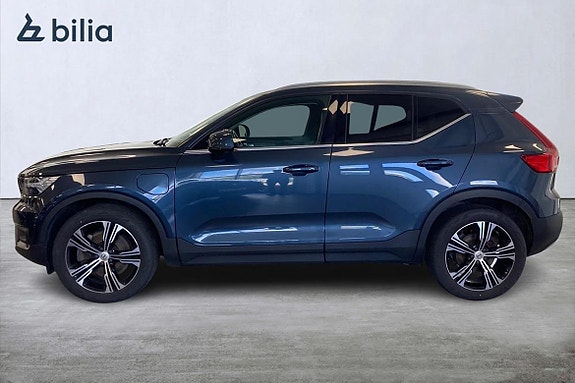 Volvo XC40 3 of 21