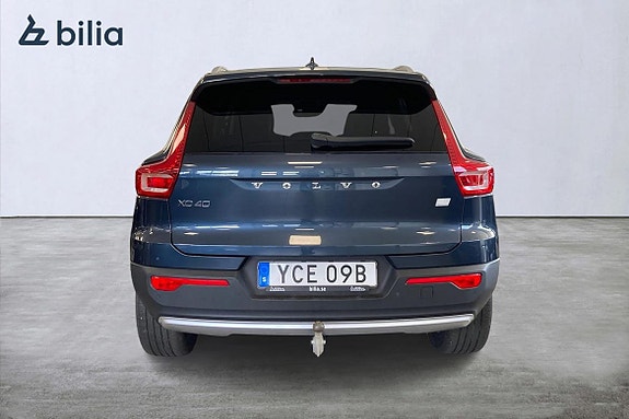 Volvo XC40 5 of 21