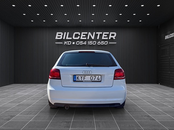 Audi A3 8 of 17