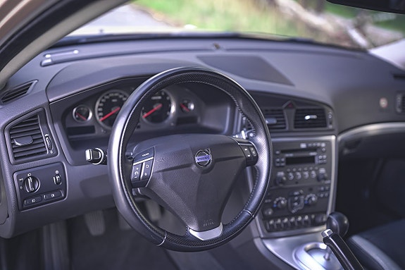 Volvo S60 19 of 30