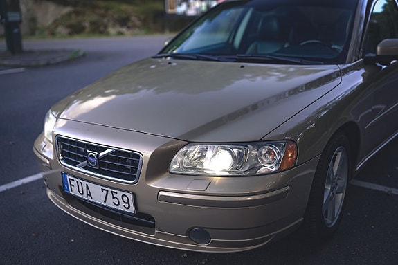 Volvo S60 11 of 30