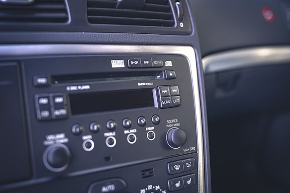 Volvo S60 27 of 30
