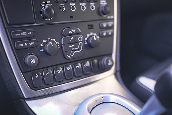 Volvo S60 26 of 30