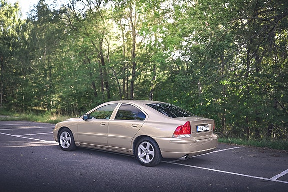 Volvo S60 3 of 30