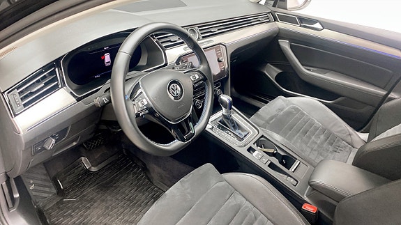 Volkswagen Passat 7 of 13