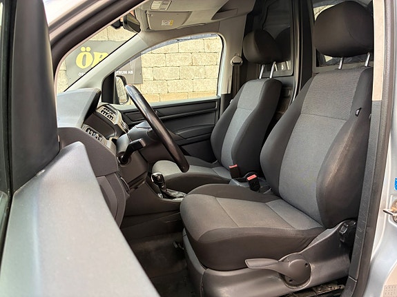 Volkswagen Caddy 18 of 27
