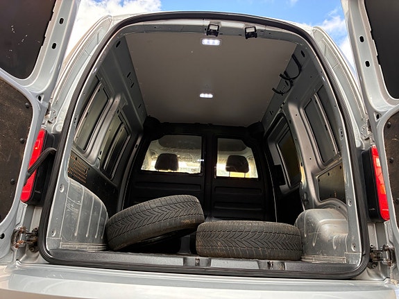 Volkswagen Caddy 14 of 27