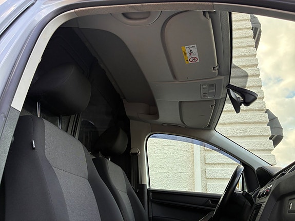 Volkswagen Caddy 26 of 27