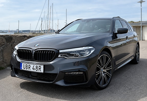 BMW 540i 3 of 14
