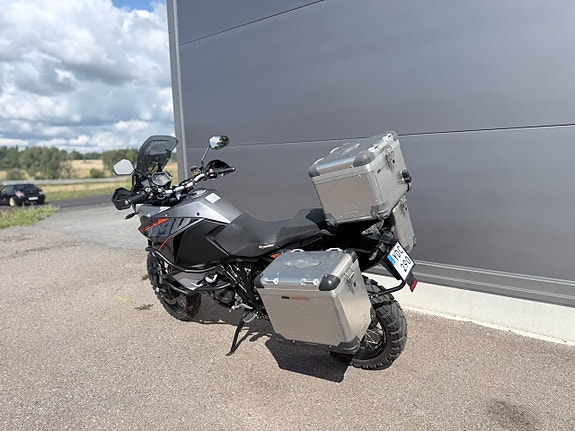 KTM 1190 Adventure 14 of 16