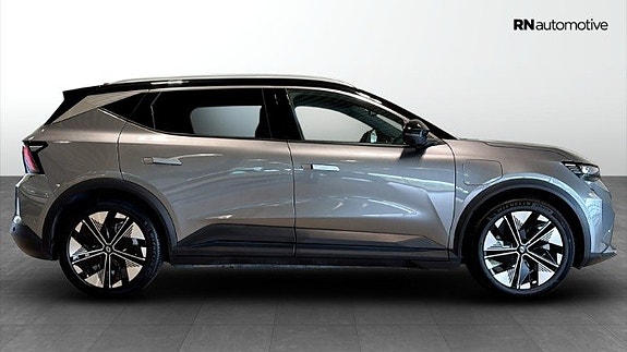 Renault Scenic E-Tech 6 of 19