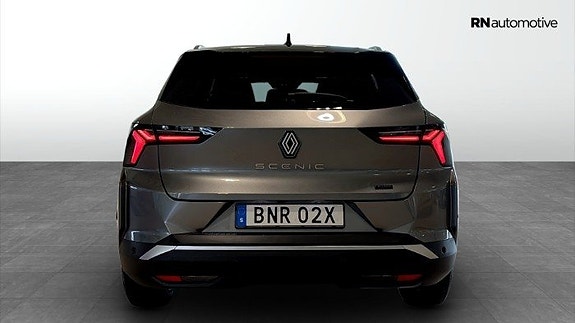 Renault Scenic E-Tech 4 of 19