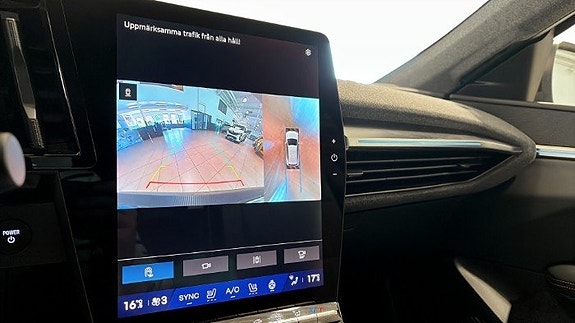 Renault Scenic E-Tech 14 of 19