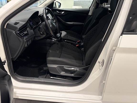 Skoda Kamiq 2 of 11