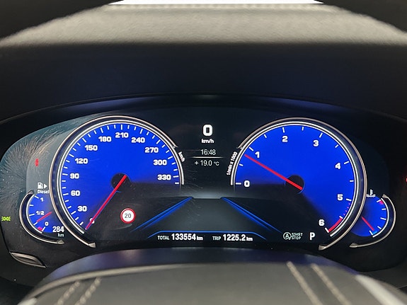 BMW 520 17 of 30