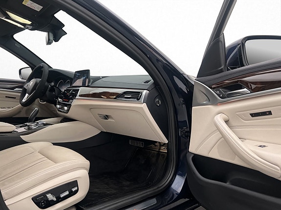 BMW 520 28 of 30