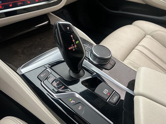 BMW 520 27 of 30