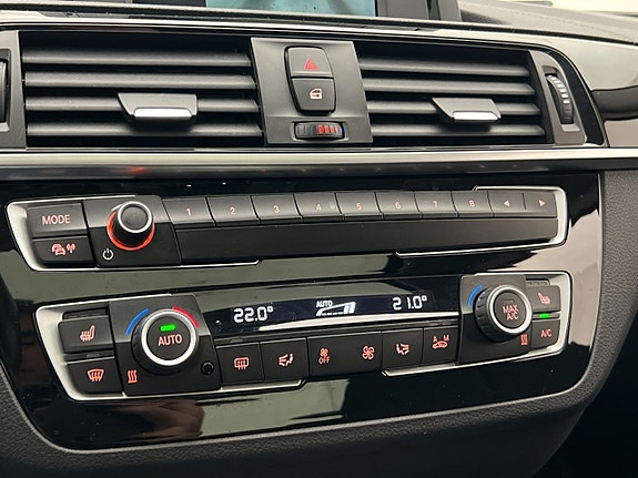 BMW 220d 22 of 30