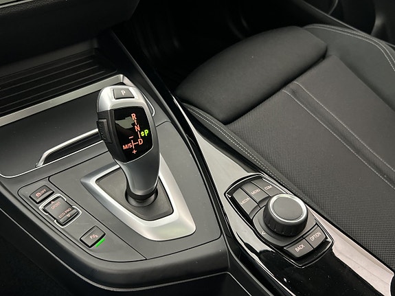 BMW 220d 23 of 30