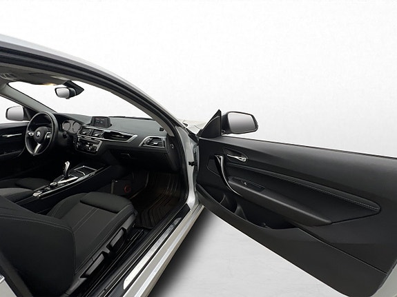 BMW 220d 26 of 30