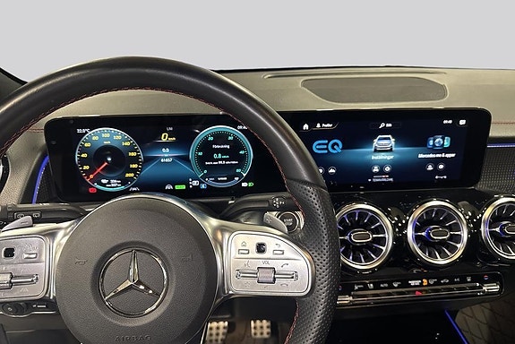 Mercedes-Benz EQB300 7 of 14