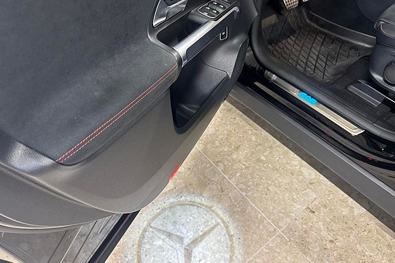Mercedes-Benz EQB300 9 of 14