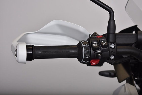 BMW Motorrad R1250 GS VÄLUTRUSTAD/ LÅGA MIL 15 of 19