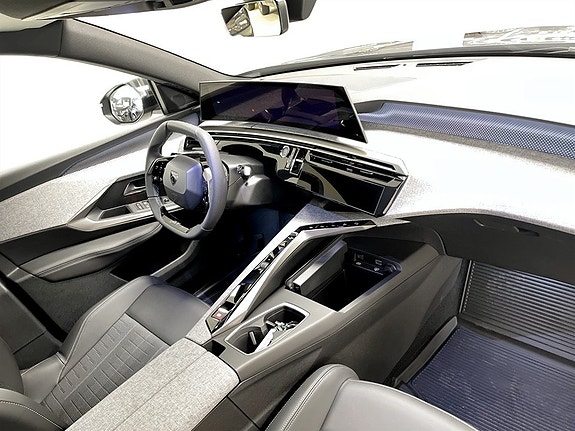 Peugeot 3008 13 of 17